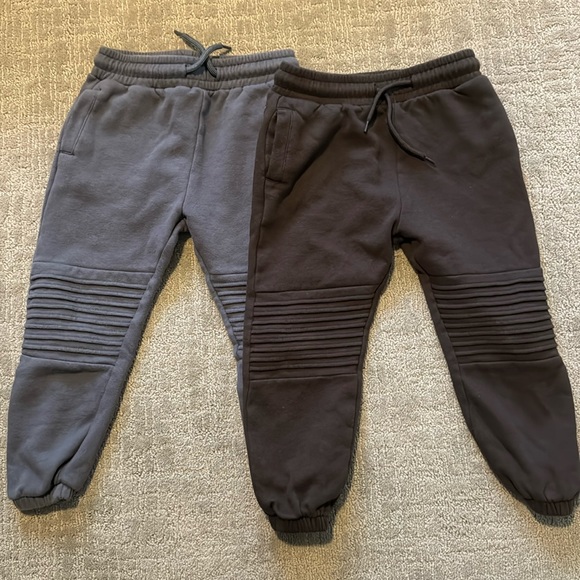 CottonOn boys sweatpants 2 pairs - Picture 1 of 1